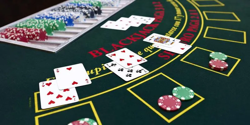 cach tinh diem ap dung trong mot van bai blackjack Cách tính điểm áp dụng trong một ván bài Blackjack