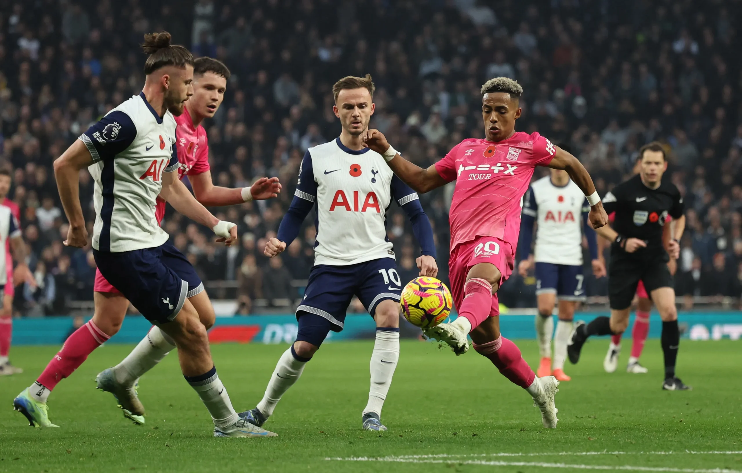 3 Fun88 soi kèo Ipswich vs Tottenham ngày 22/02/2025